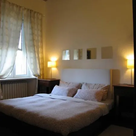 H Ton 10 Con Terrazza Apartment Rome
